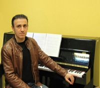 تدریس خصوصی پیانو (حضوری - اینترنتی) برای سنین مختلف  به فارسی و یا انگلیسی